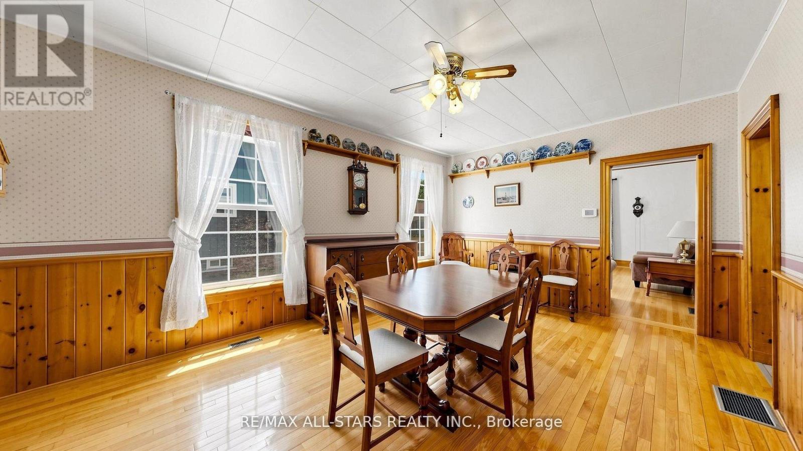 11 MARIETTA STREET - 9