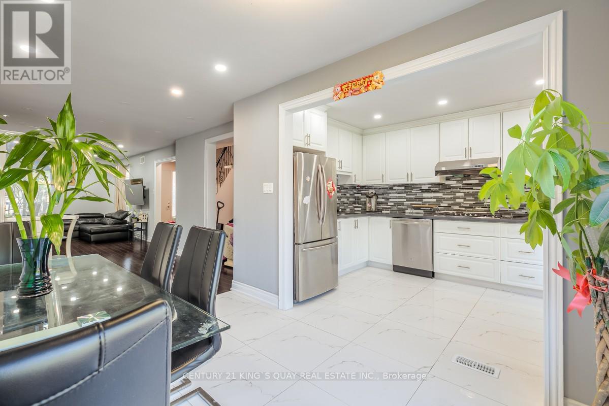 62 STATHER CRESCENT - 11
