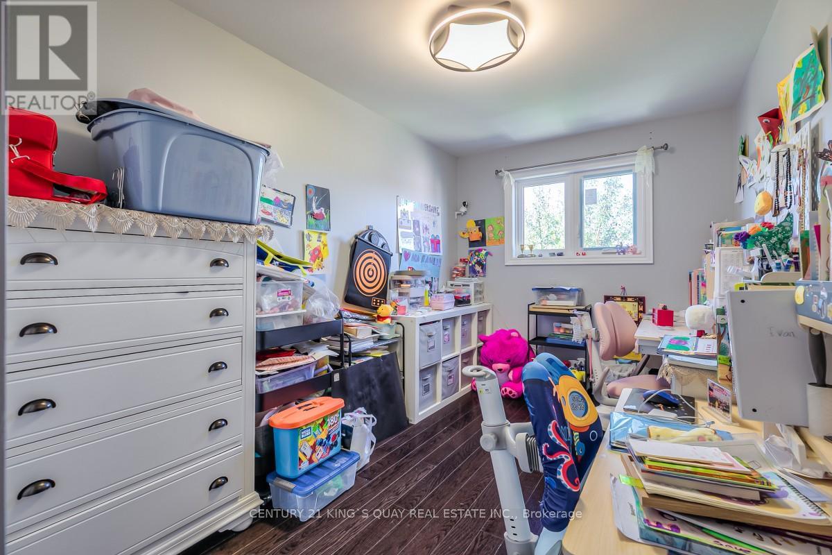 62 STATHER CRESCENT - 24