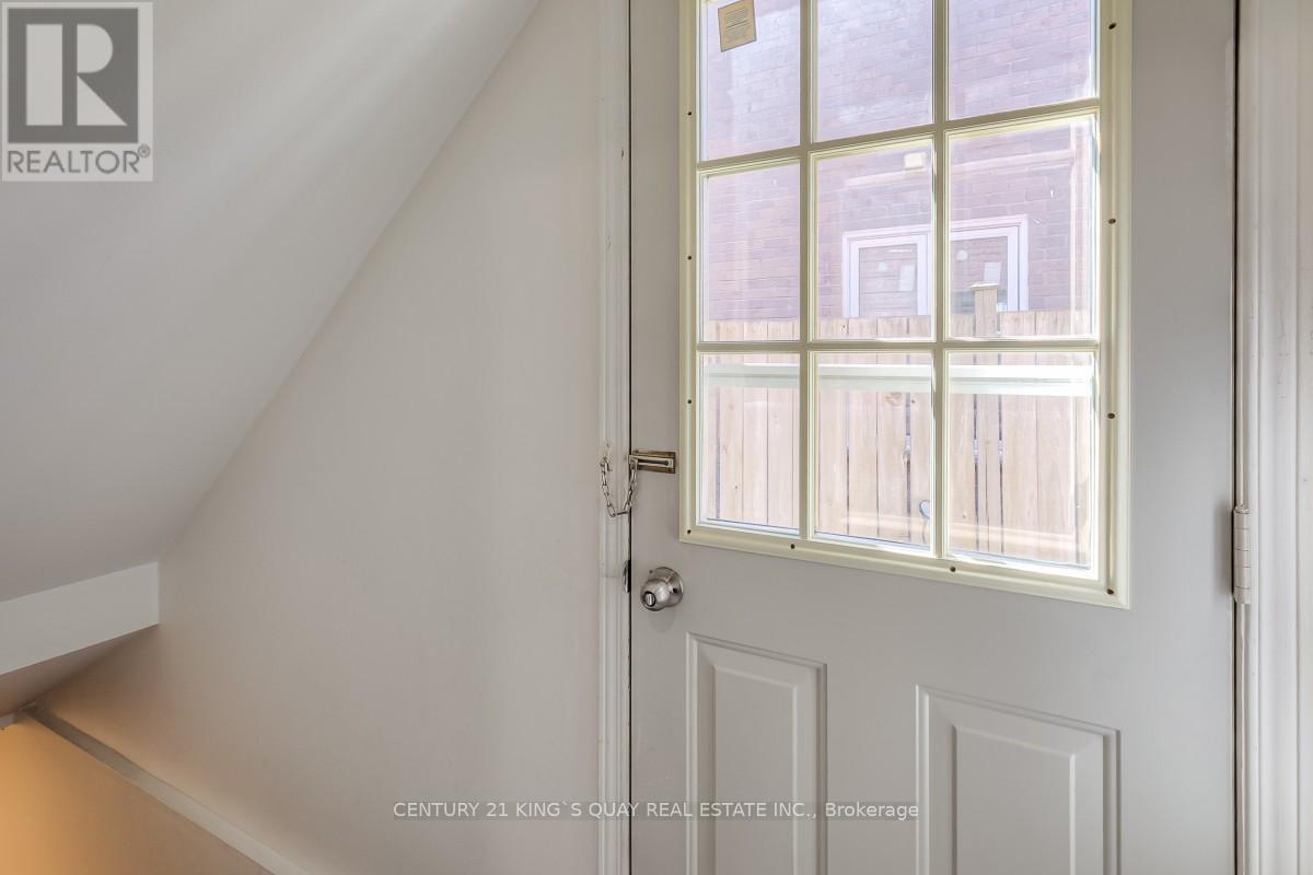 62 STATHER CRESCENT - 28
