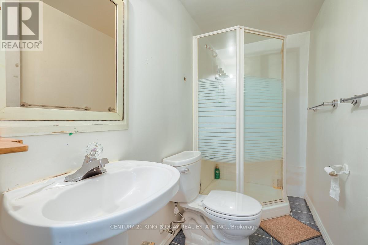 62 STATHER CRESCENT - 31