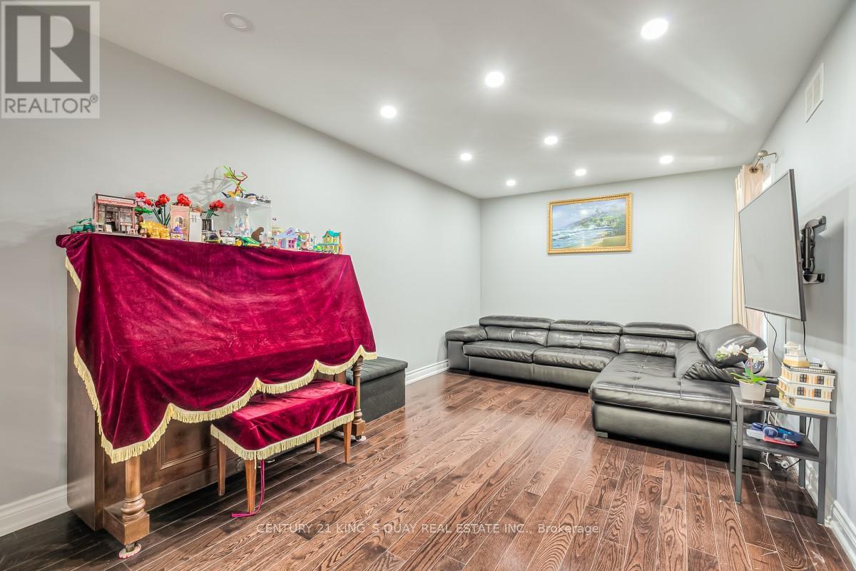 62 STATHER CRESCENT - 6