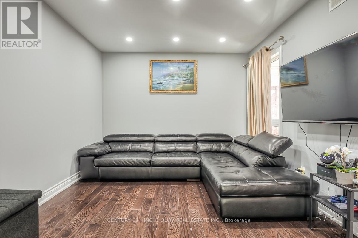 62 STATHER CRESCENT - 7