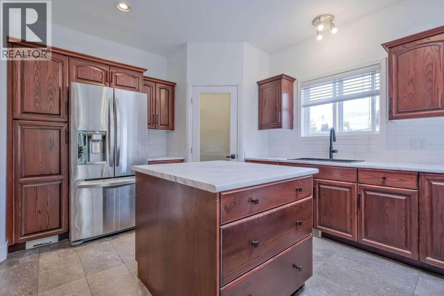755 Birch Avenue - 16