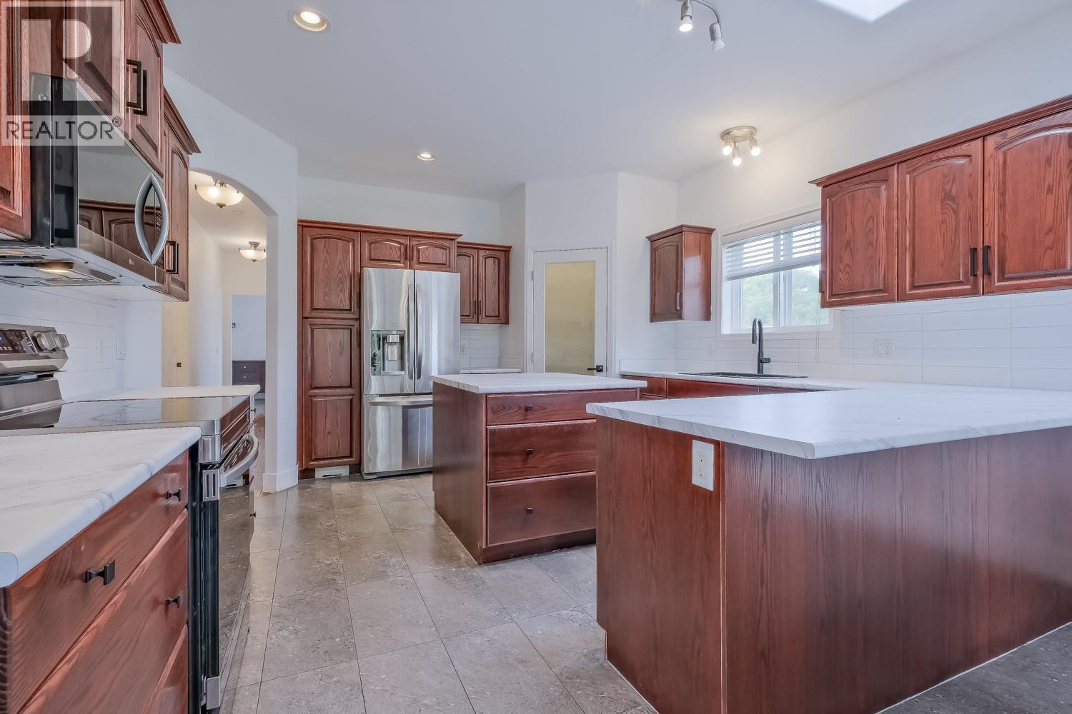 755 Birch Avenue - 17