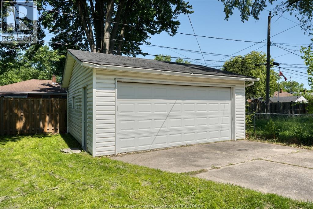 3414 DOMINION AVENUE - 41
