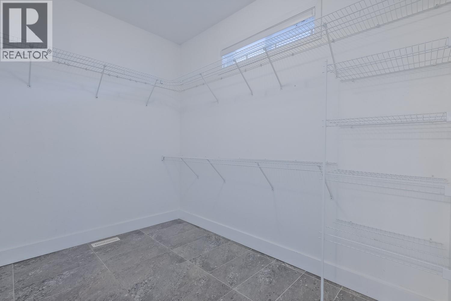 755 Birch Avenue - 32