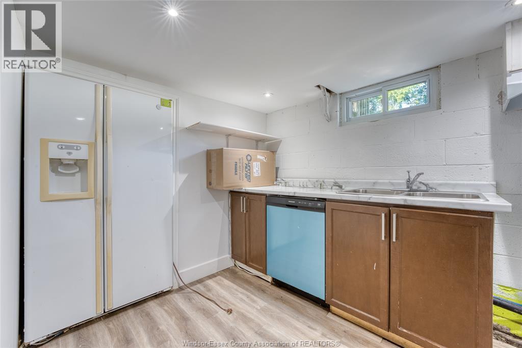 3414 DOMINION AVENUE - 36