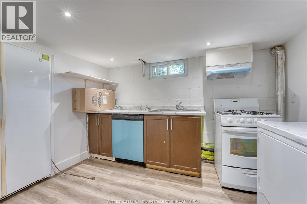 3414 DOMINION AVENUE - 35