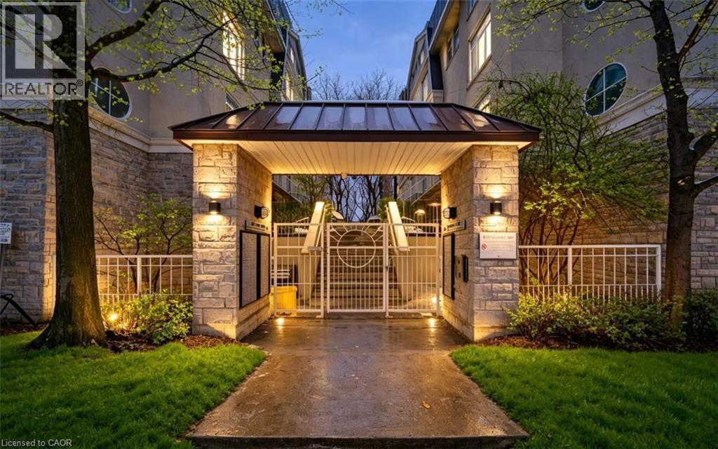 #132 28 STADIUM Road - 1