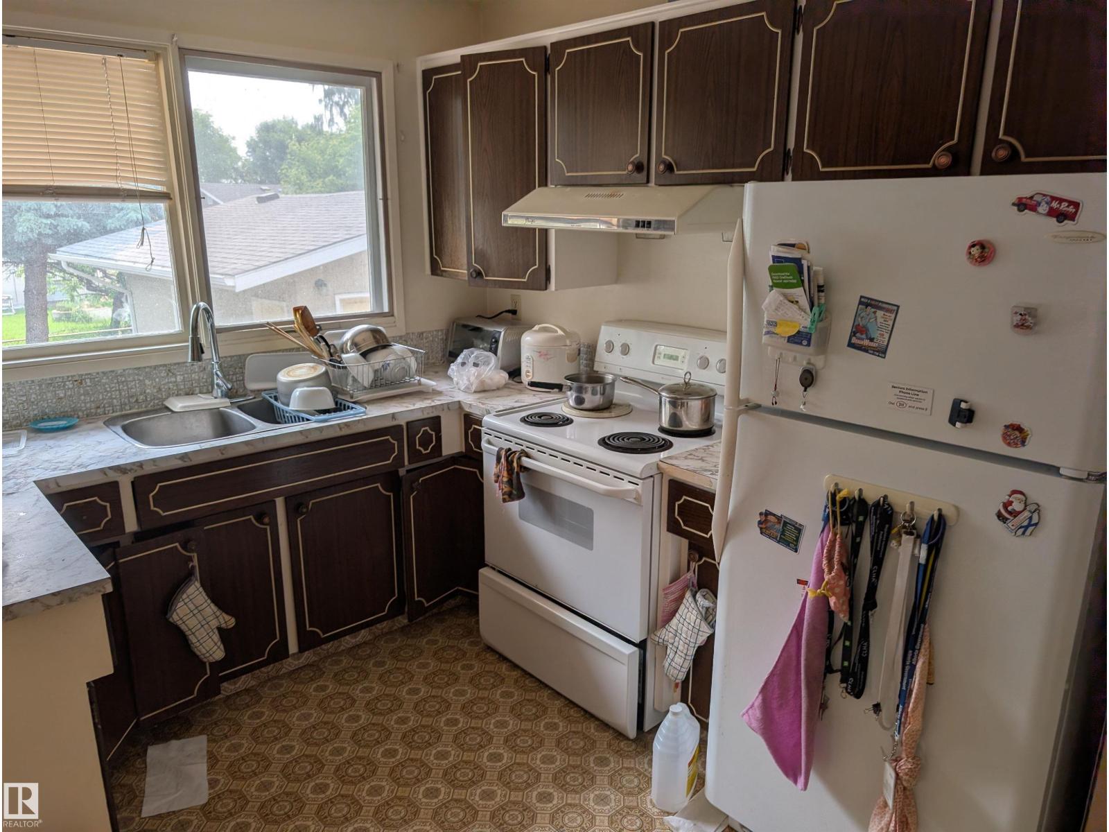 6415 147 AV NW - photo 4