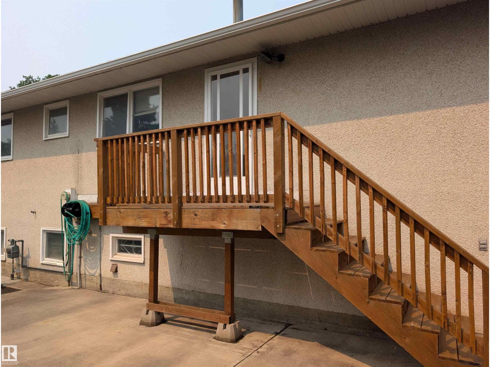 6415 147 AV NW — photo 9