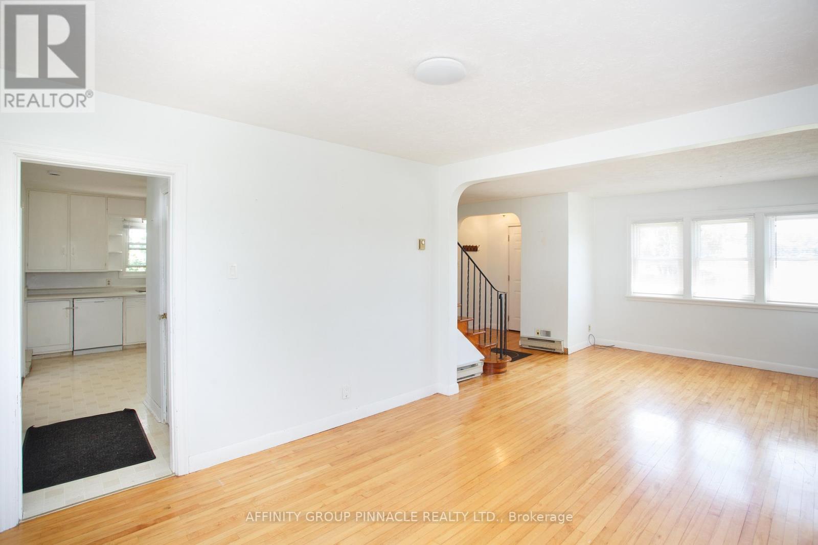 3555 7 HIGHWAY - 16