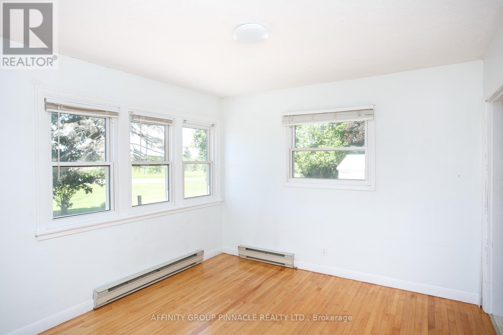 3555 7 HIGHWAY - 19