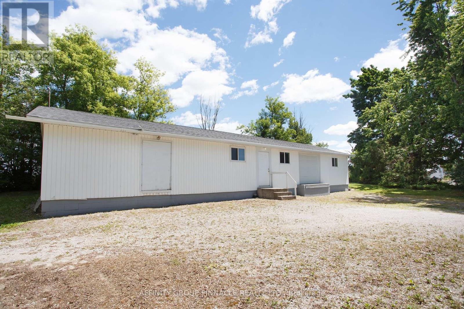 3555 7 HIGHWAY - 33