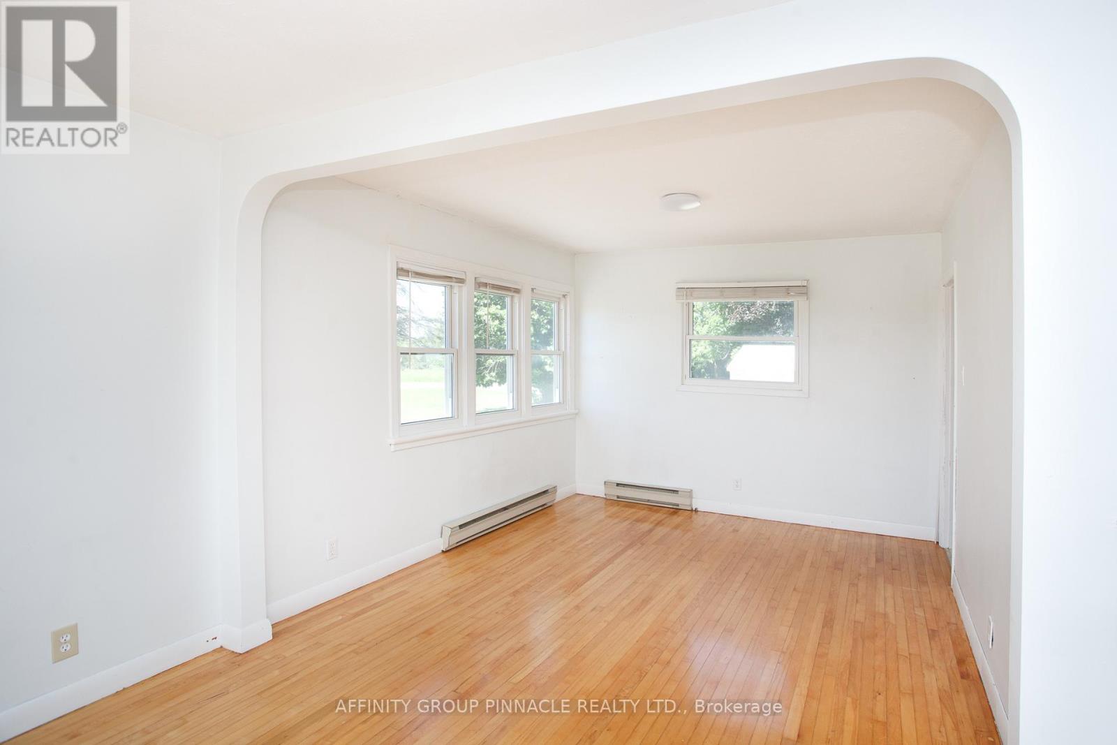 3555 7 HIGHWAY - 20