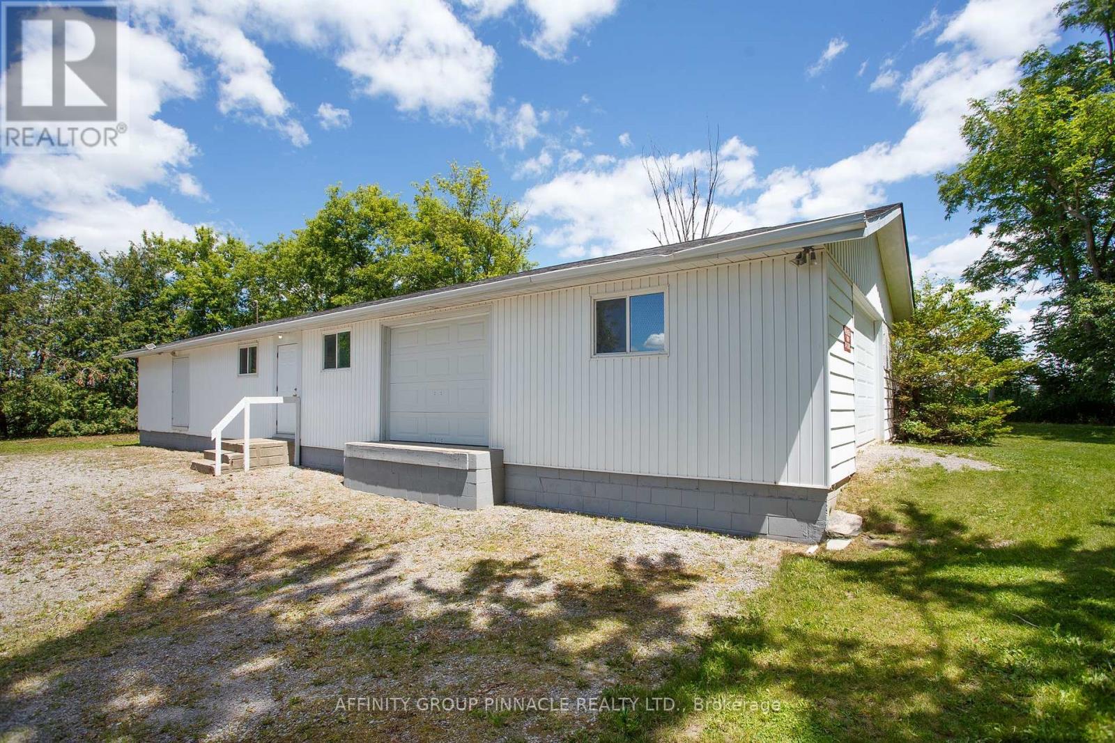 3555 7 HIGHWAY - 32