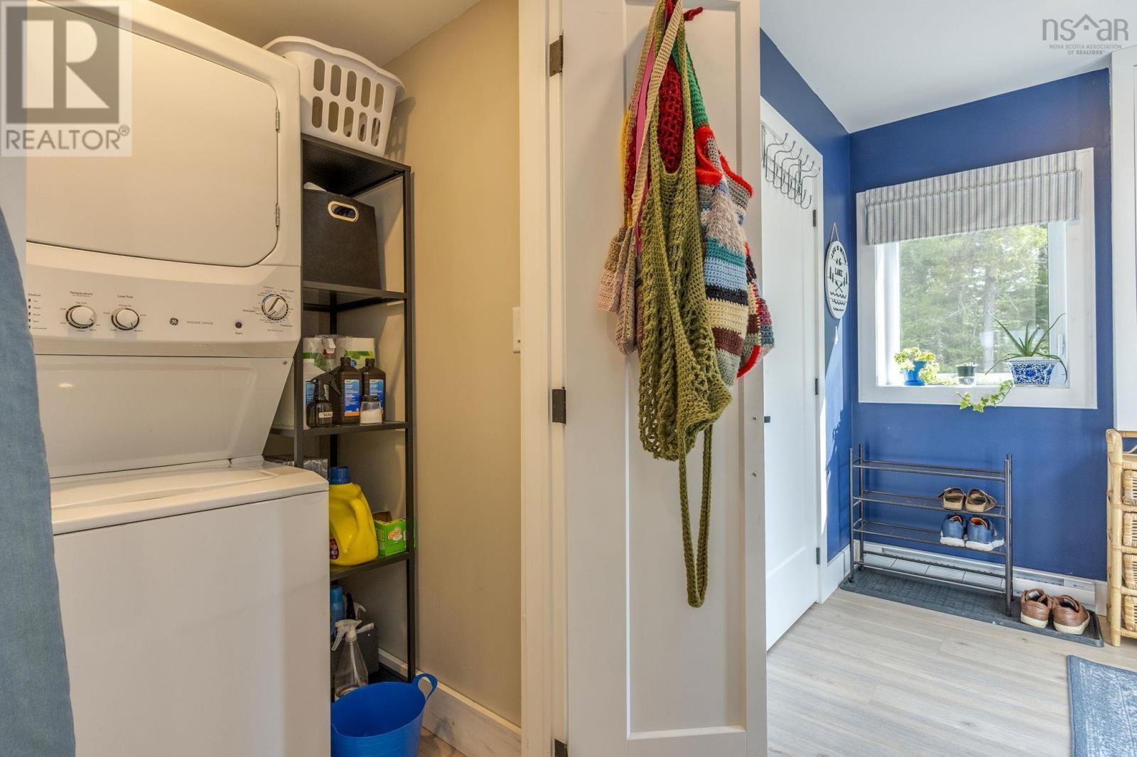 8 Alexander Avenue - 24