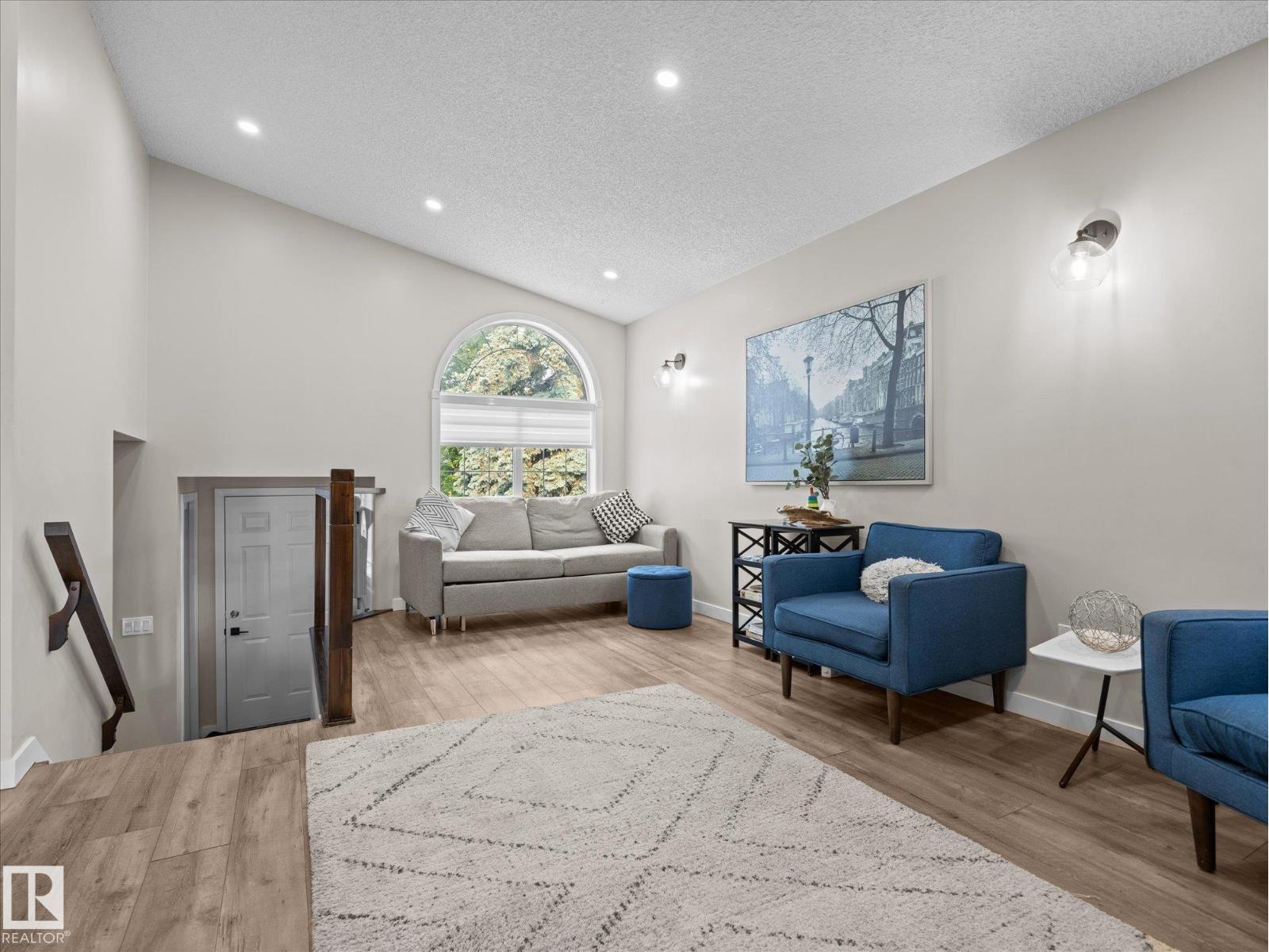 10109 80 ST NW - 3