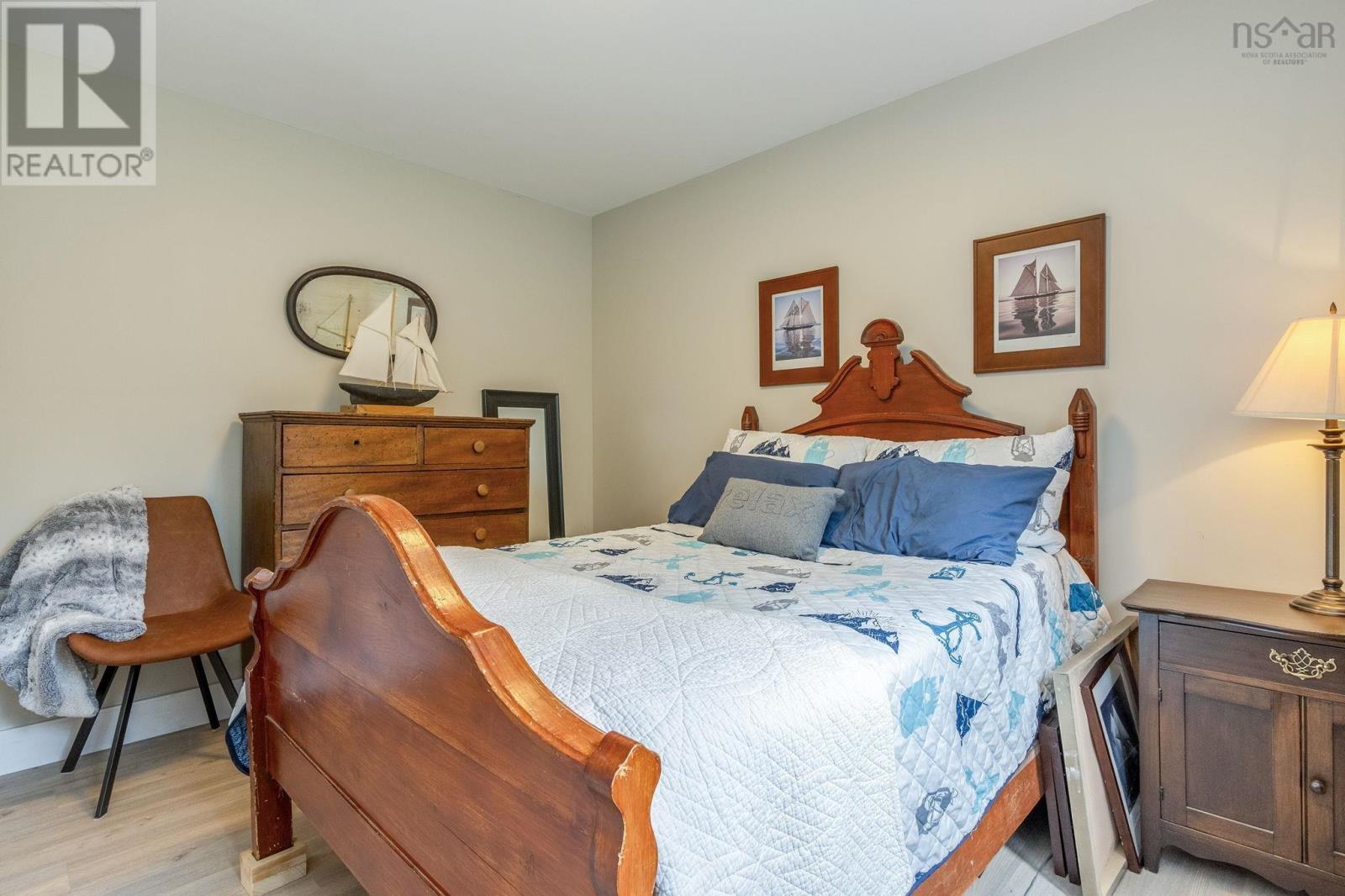 8 Alexander Avenue - 15