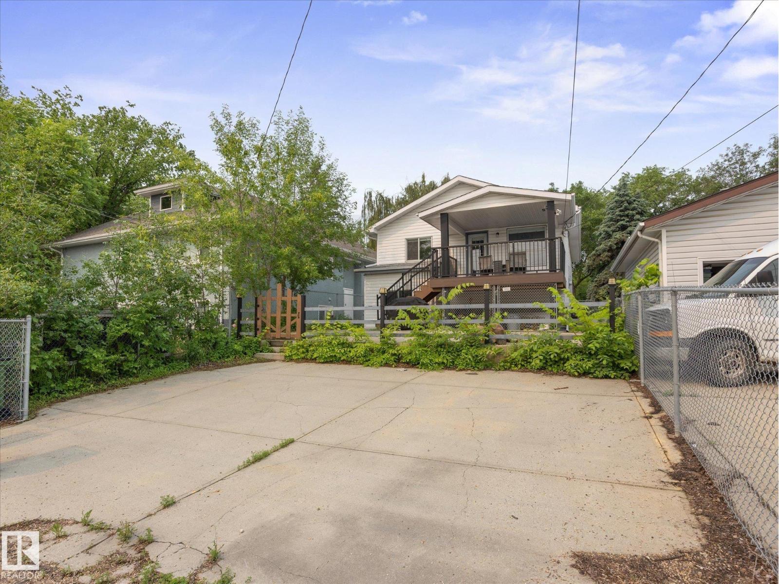 10109 80 ST NW - 38