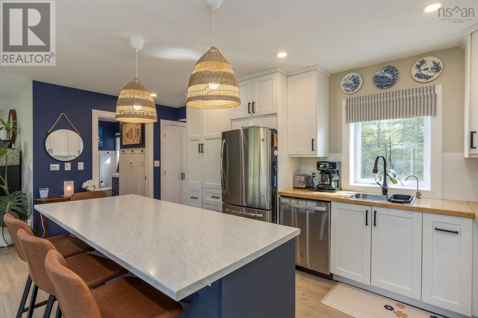 8 Alexander Avenue - 5