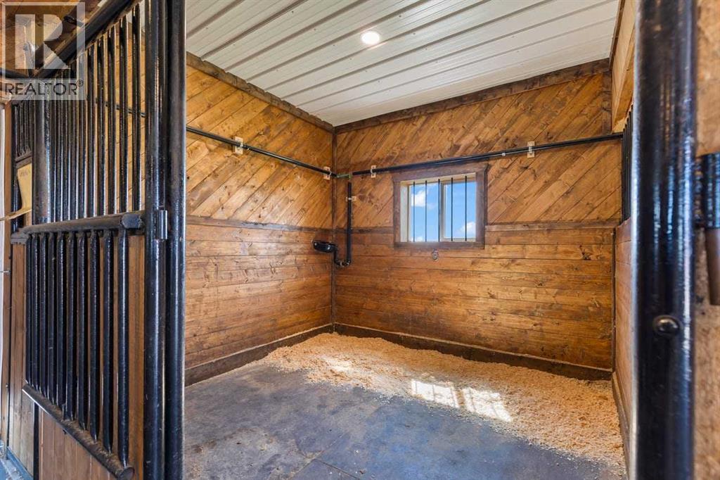 285001 Beaver Valley Road — photo 40