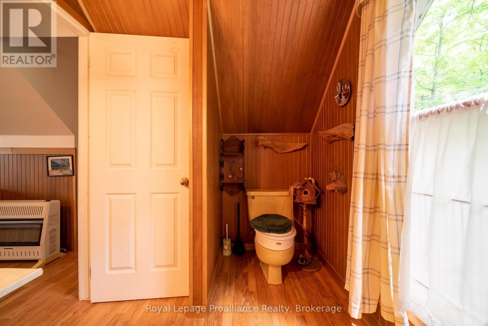 1117A TWIN PINE LANE - 14