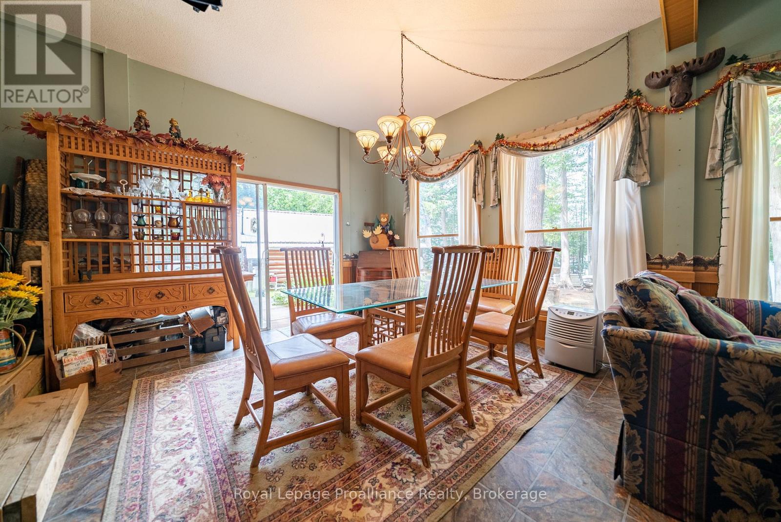 1117A TWIN PINE LANE - 4