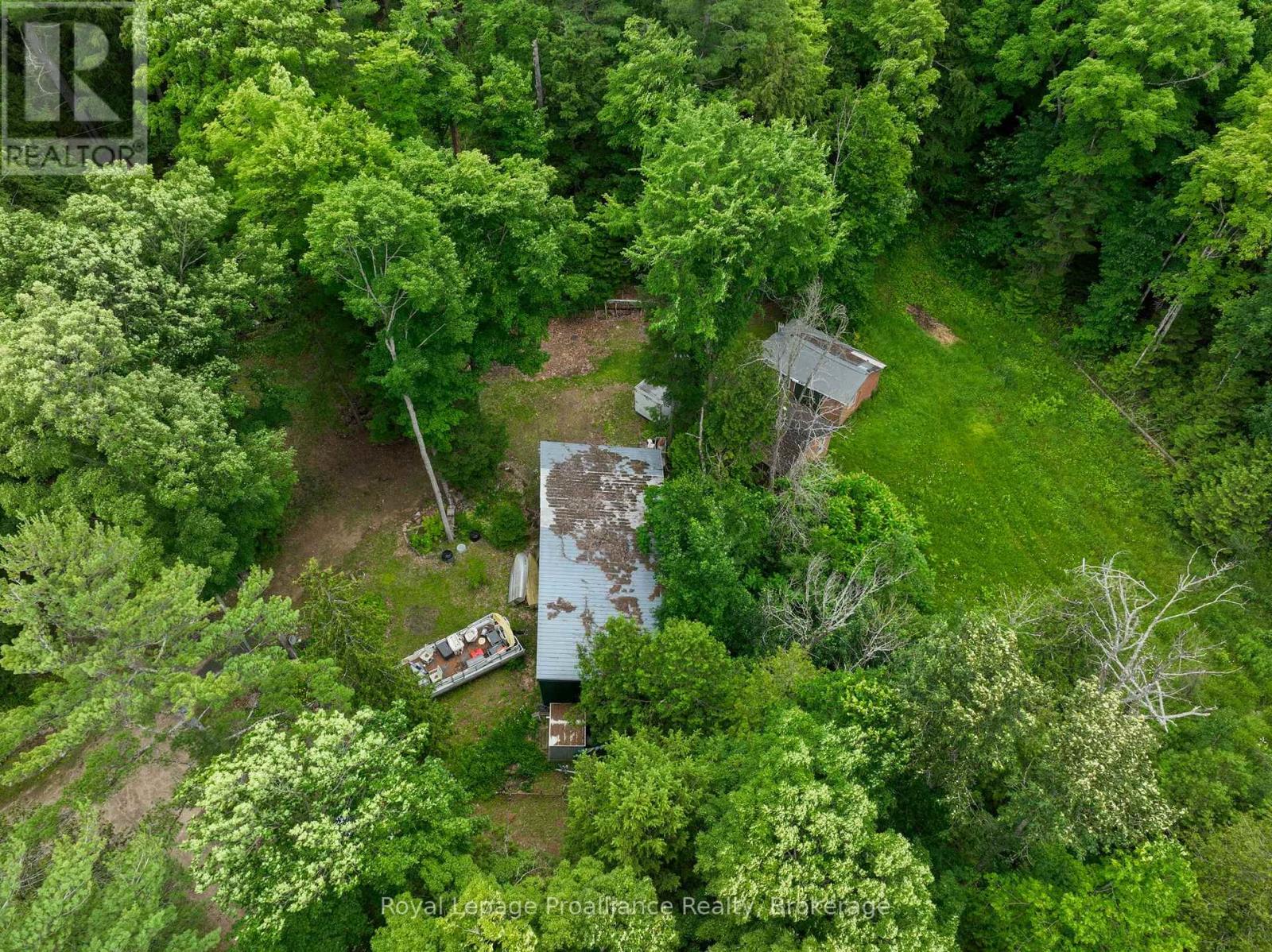 1117A TWIN PINE LANE - 45
