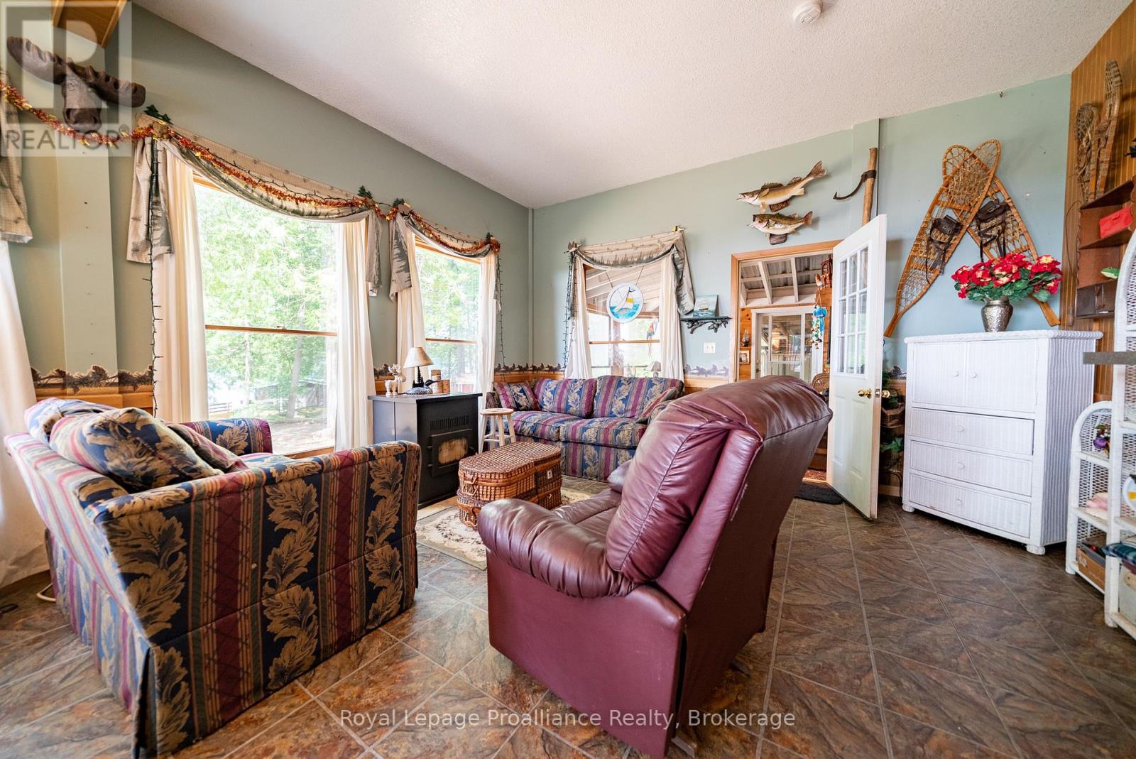 1117A TWIN PINE LANE - 5