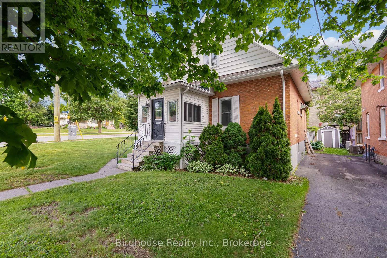 60 WELLINGTON STREET - 3