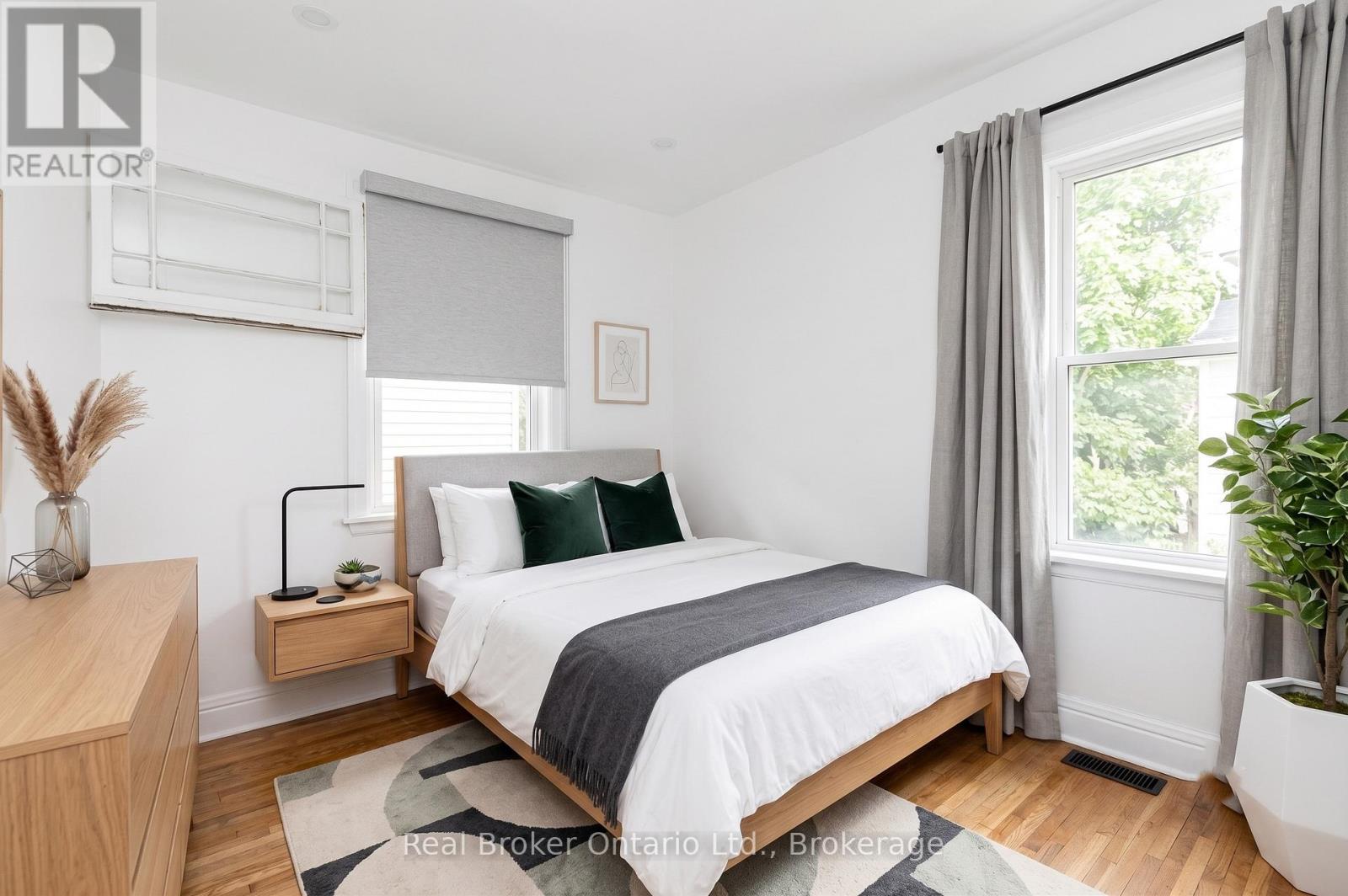 295 KESWICK COURT - 11
