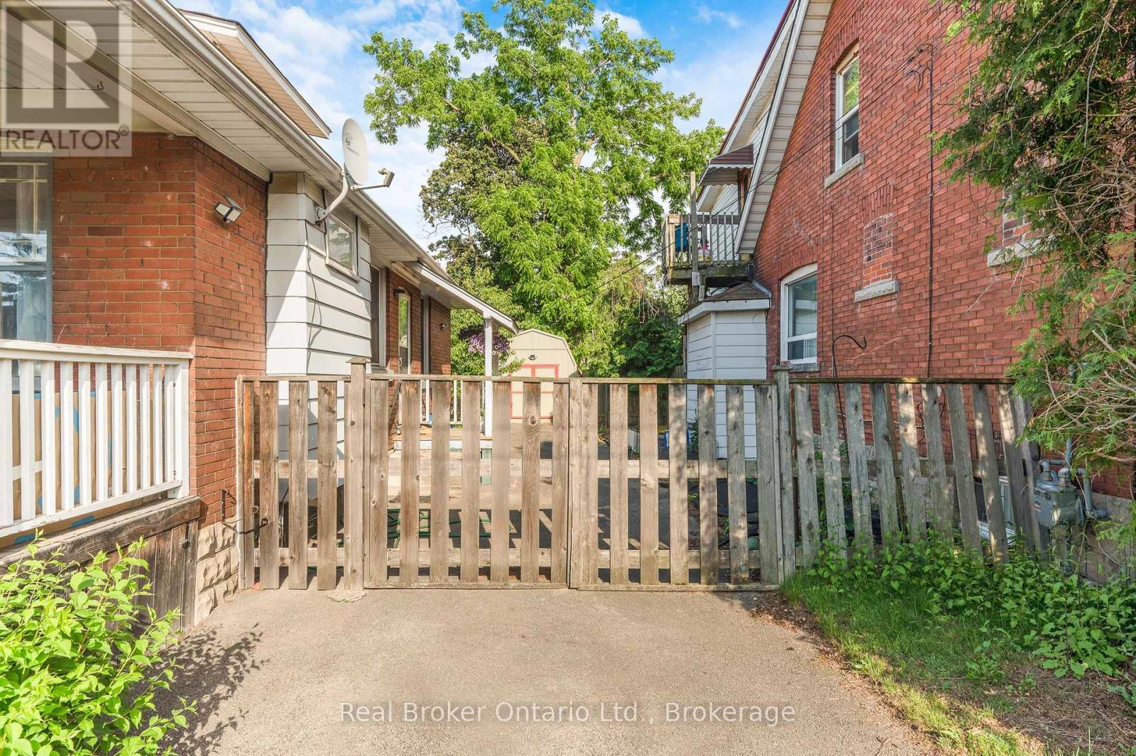 295 KESWICK COURT - 15