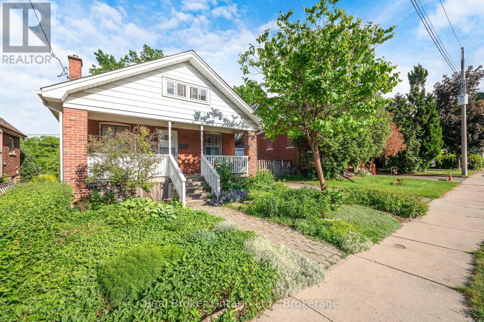 295 KESWICK COURT - 3