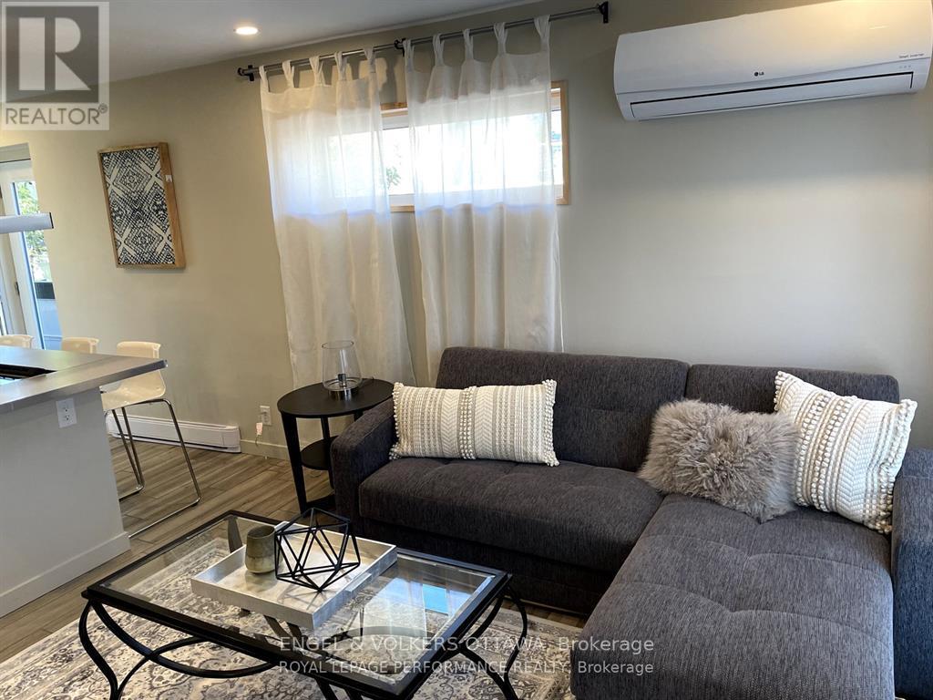 10 SHERBROOKE AVENUE - 10