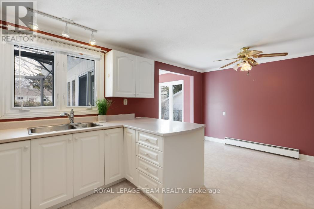 15 OVERLAKE DRIVE - 11