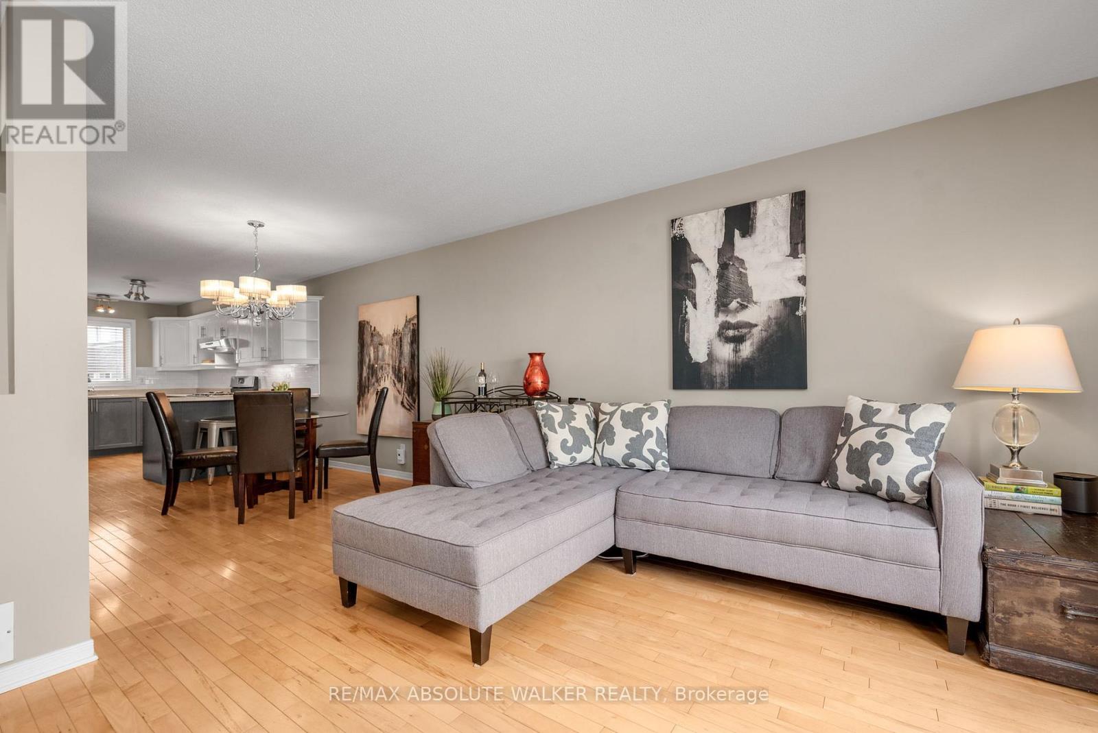 #9 395 BELL STREET - 5