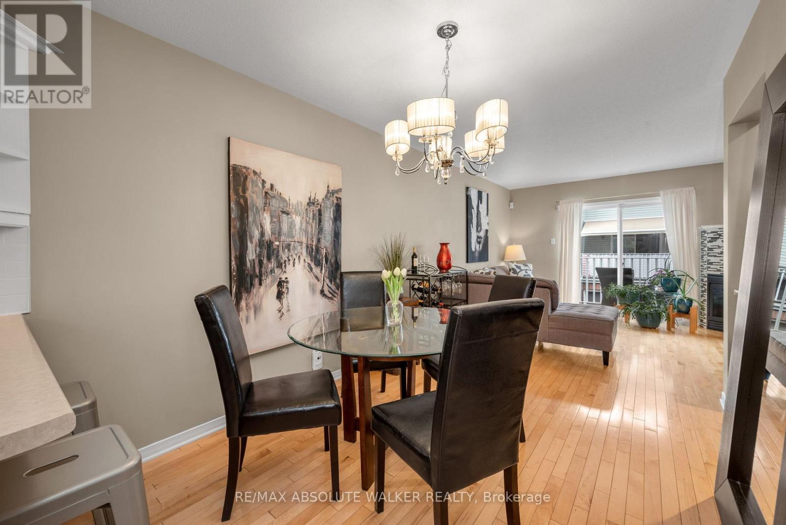#9 395 BELL STREET - 7