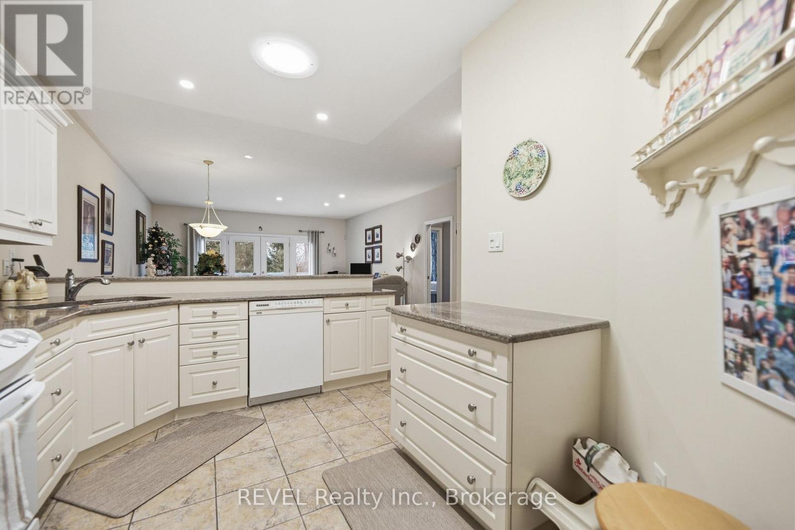 6295 FOREST RIDGE DRIVE - 14
