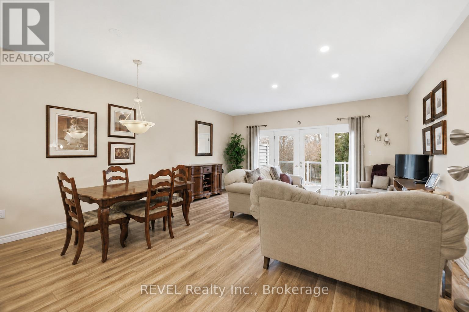 6295 FOREST RIDGE DRIVE - 16
