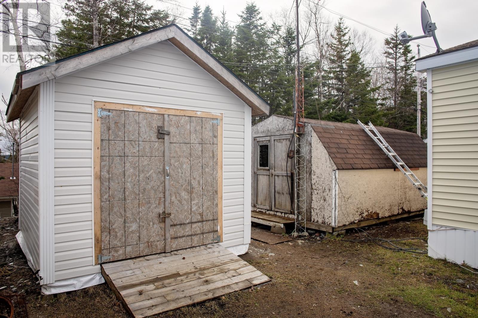 25 Curtiss Avenue - 21