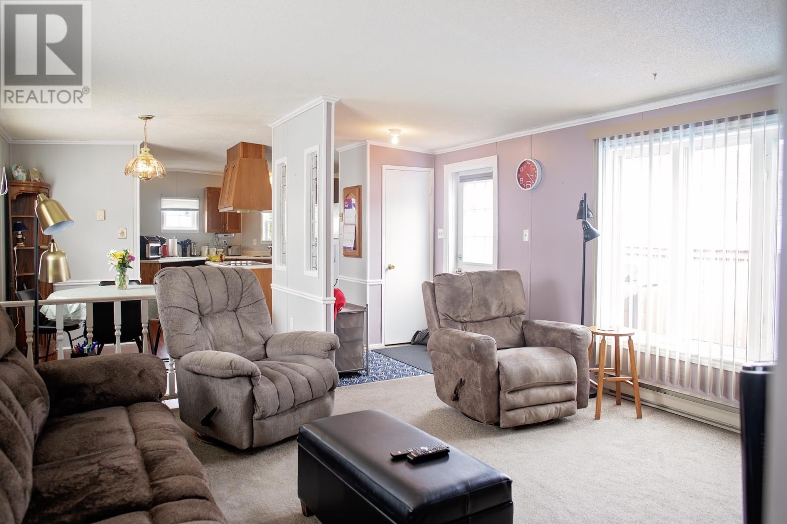 25 Curtiss Avenue - 8