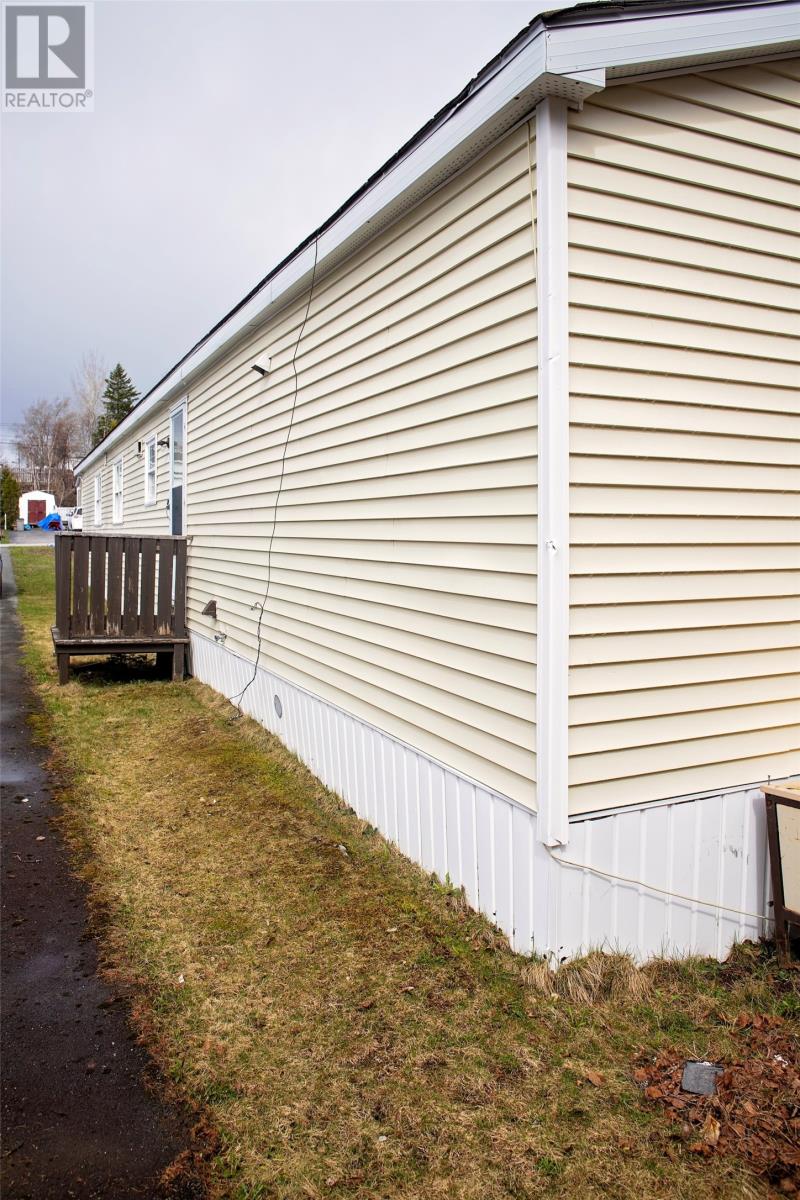 25 Curtiss Avenue - 24