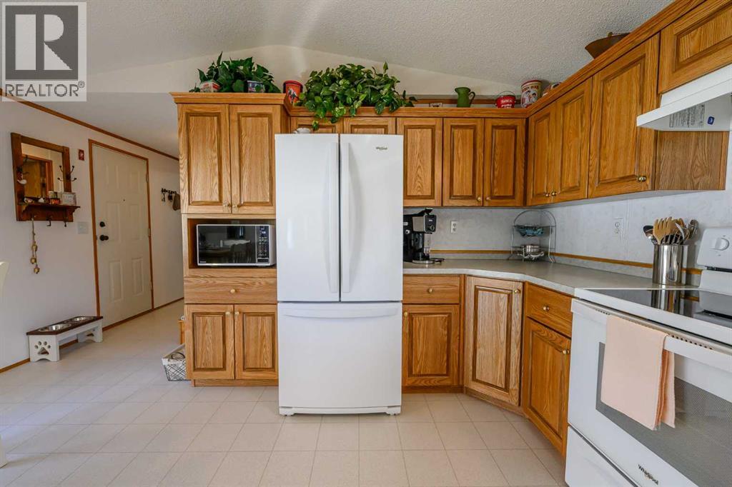 524 Stewart Street — photo 13