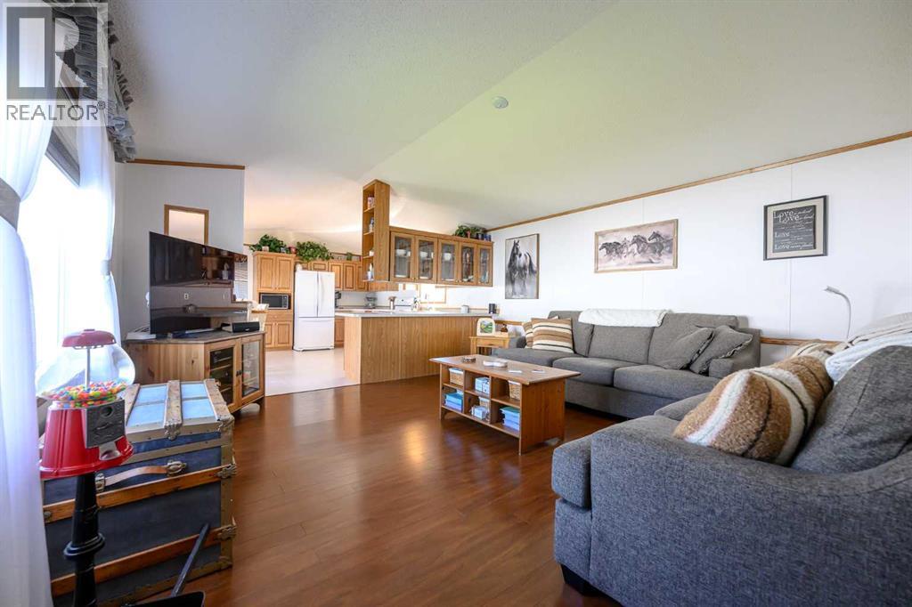 524 Stewart Street — photo 8