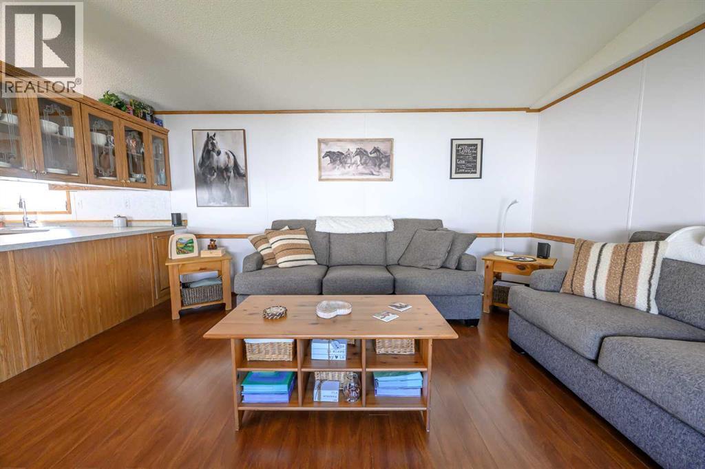 524 Stewart Street — photo 7