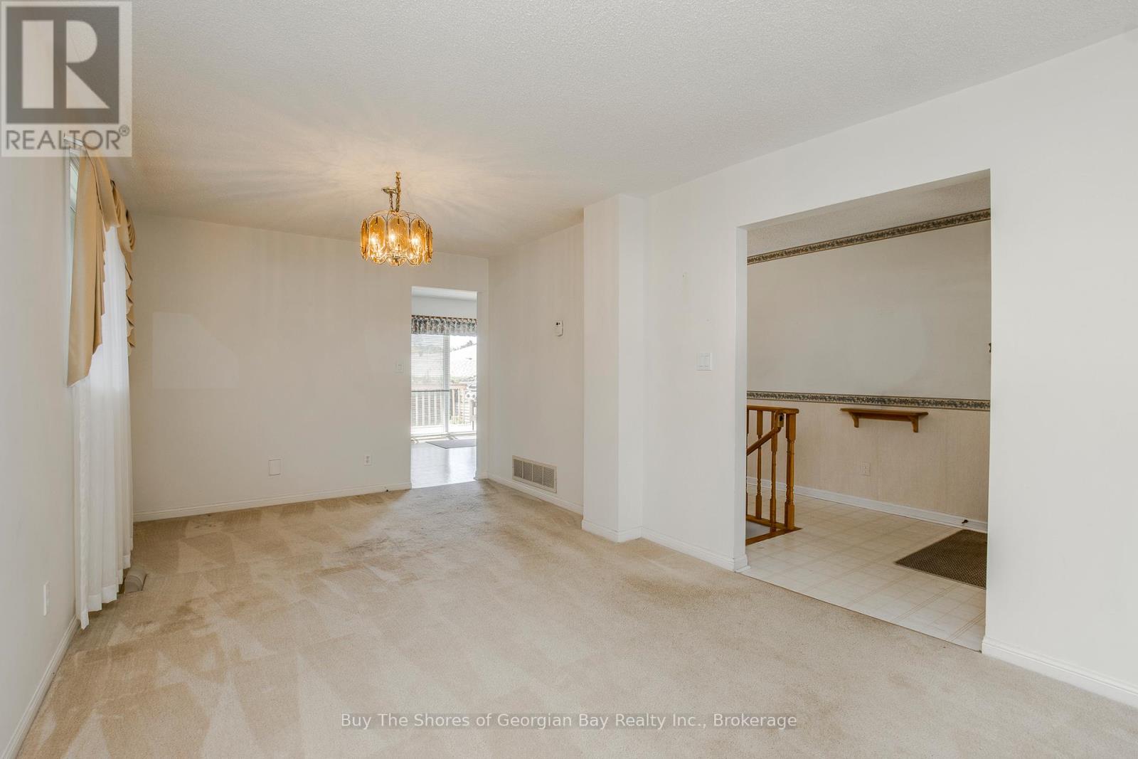 208 MARGARET STREET - 11