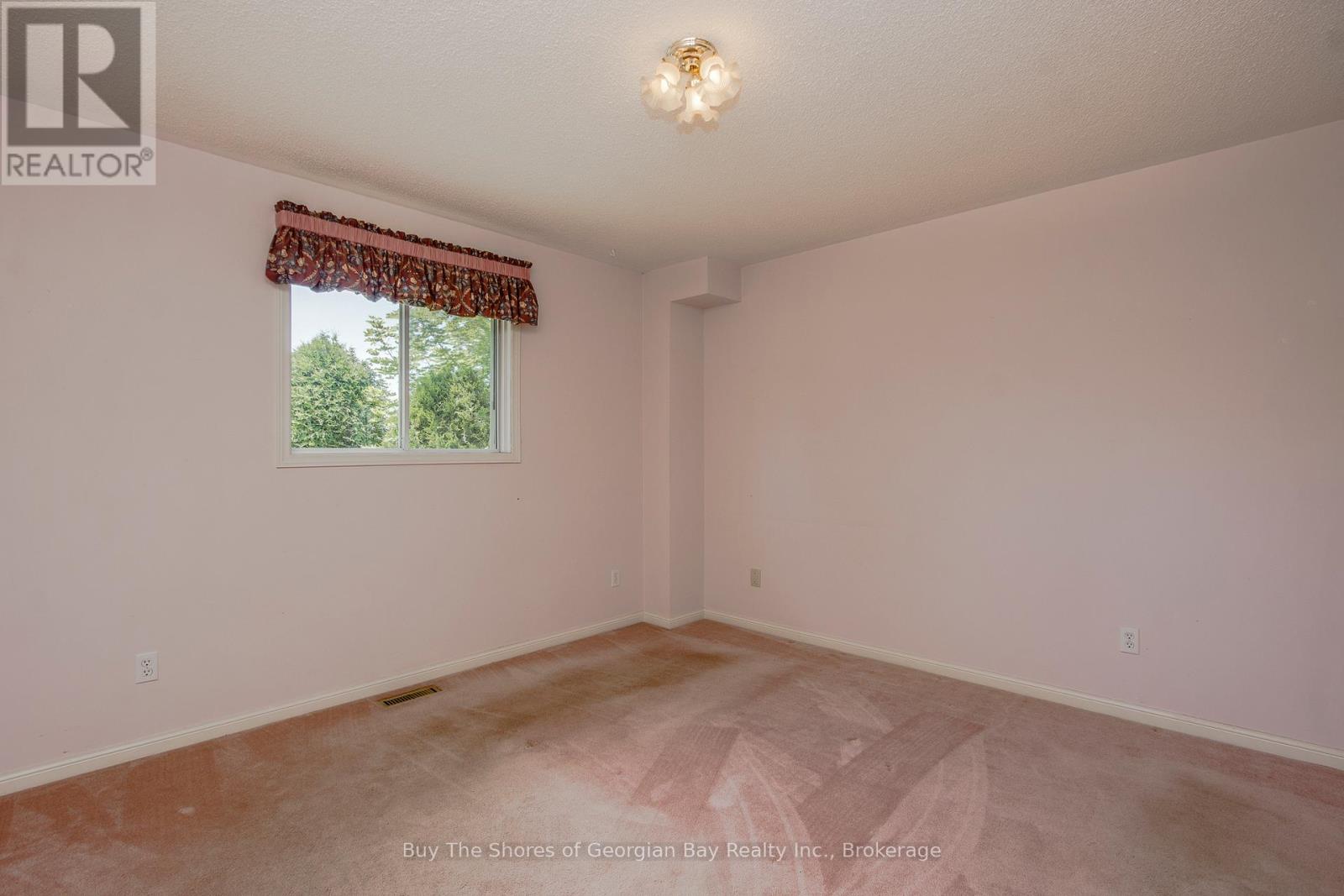 208 MARGARET STREET - 13