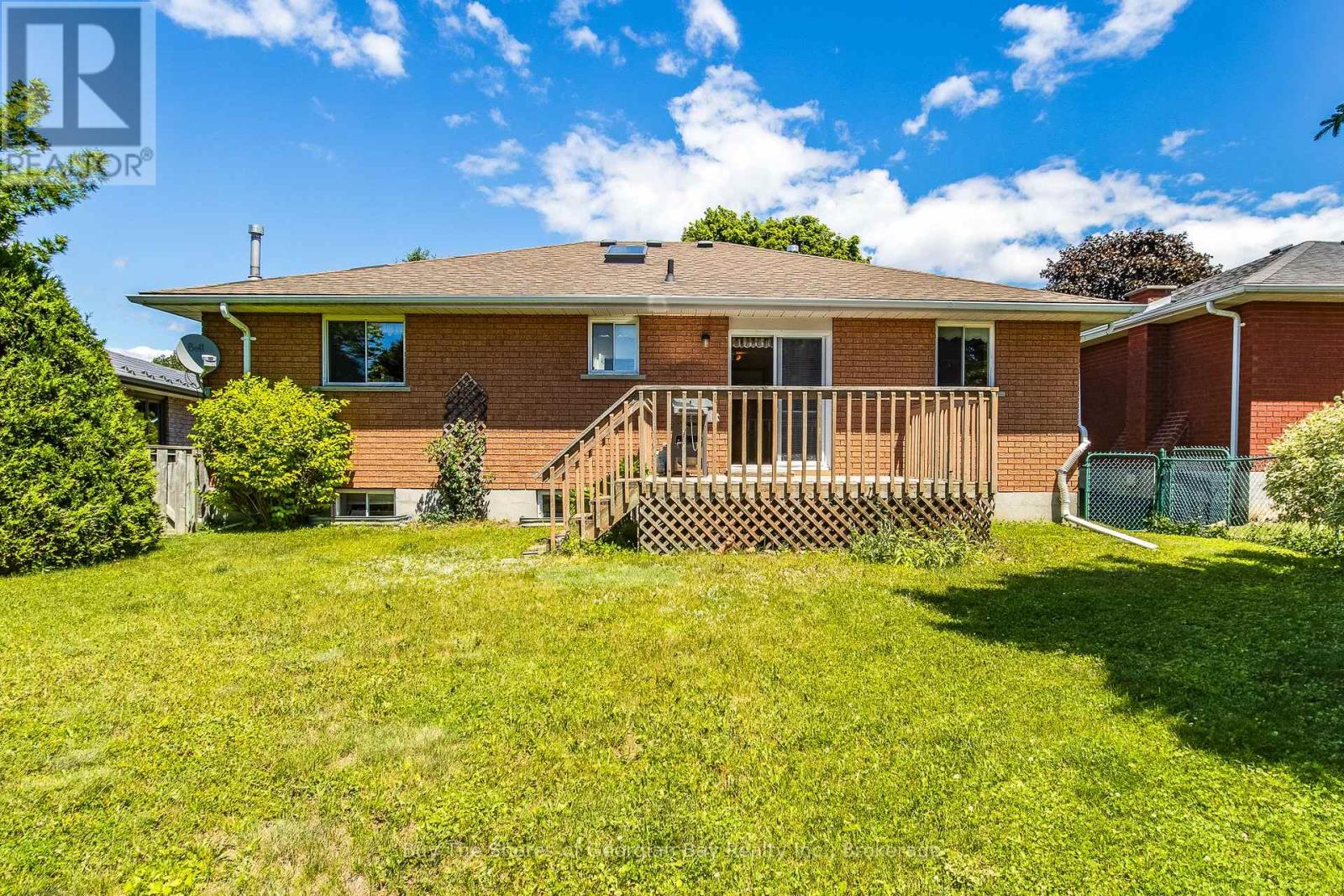 208 MARGARET STREET - 31